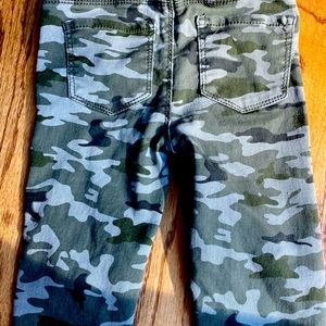 Girls camo pants